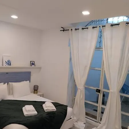 Apartment Alfama's Hidden Terrace Gem *