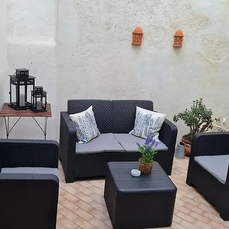 Alfama's Hidden Terrace Gem Apartment *