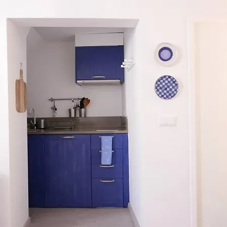 Alfama's Hidden Terrace Gem Apartment *